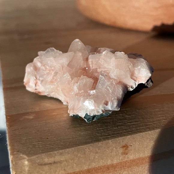 🌸 Pink Heulandite Crystal - Picture 1 of 12